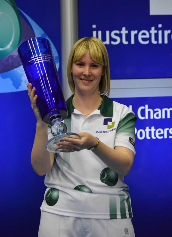 Laura Thomas with Singles Trophy 2015